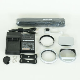 FUJIFILM X100V シルバー FUJIFILM X100V シルバー