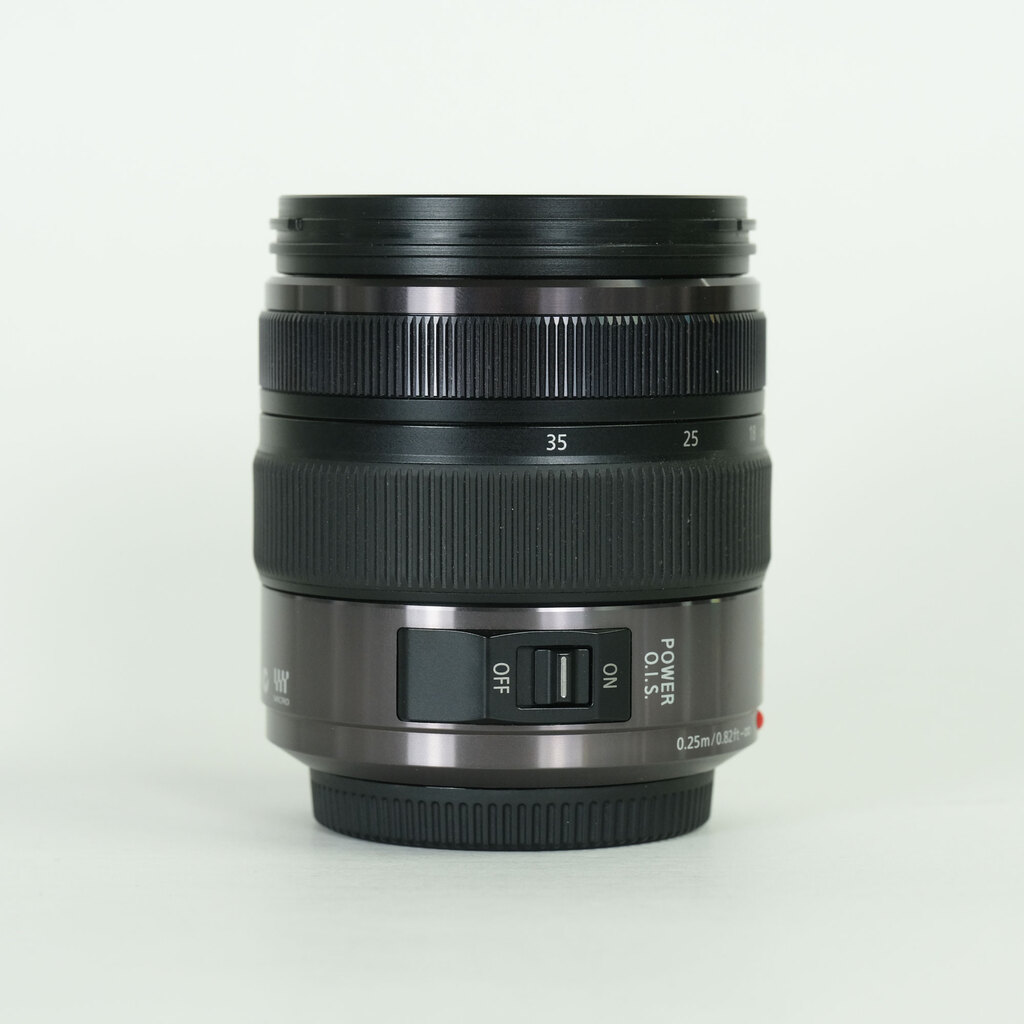 Panasonic LUMIX G X VARIO 12-35mm / F2.8 ASPH. / POWER O.I.S. Panasonic LUMIX G X VARIO 12-35mm / F2.8 ASPH. / POWER O.I.S.