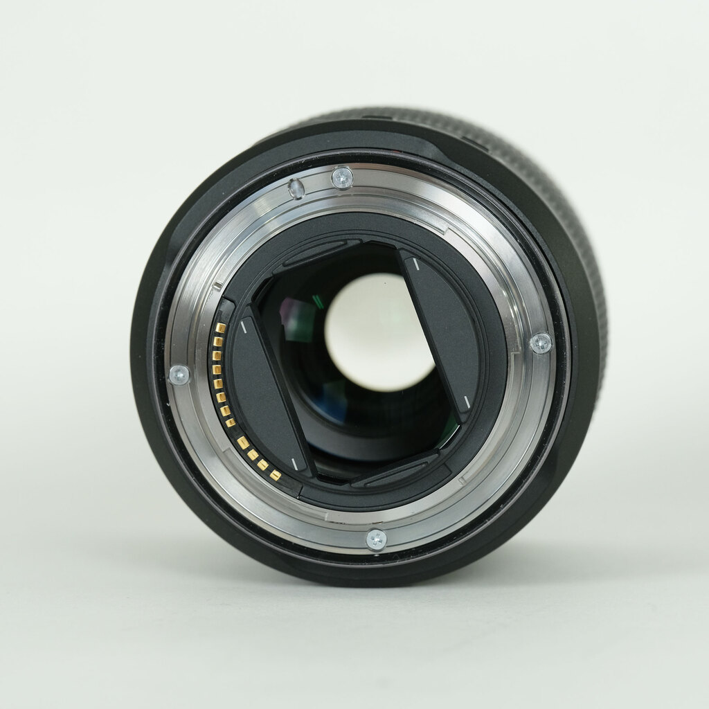 Canon RF10-20mm F4 L IS STM Canon RF10-20mm F4 L IS STM