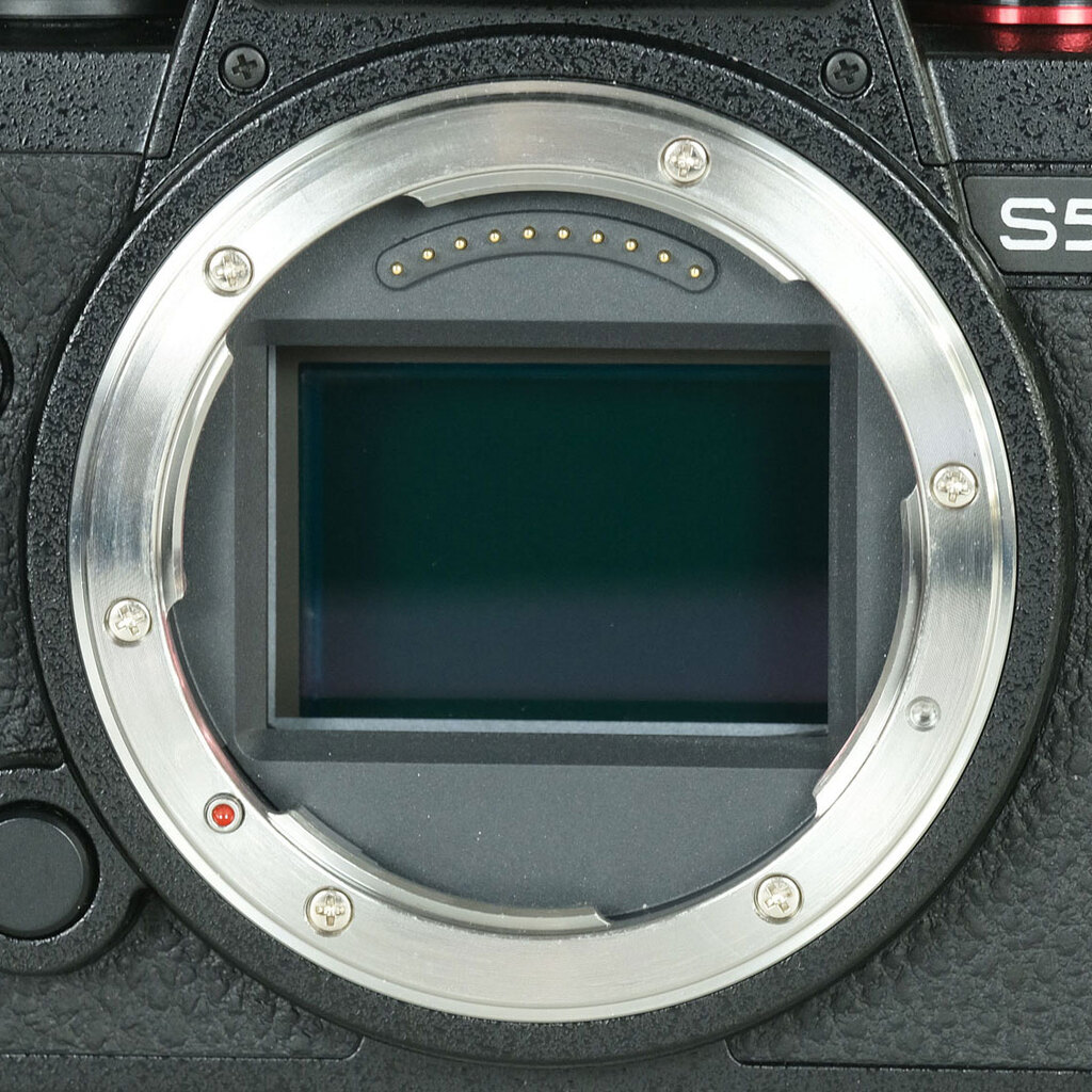 Panasonic LUMIX S5II DC-S5M2