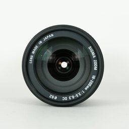 SIGMA 18-200mm F3.5-6.3 DC [キヤノンEF用]