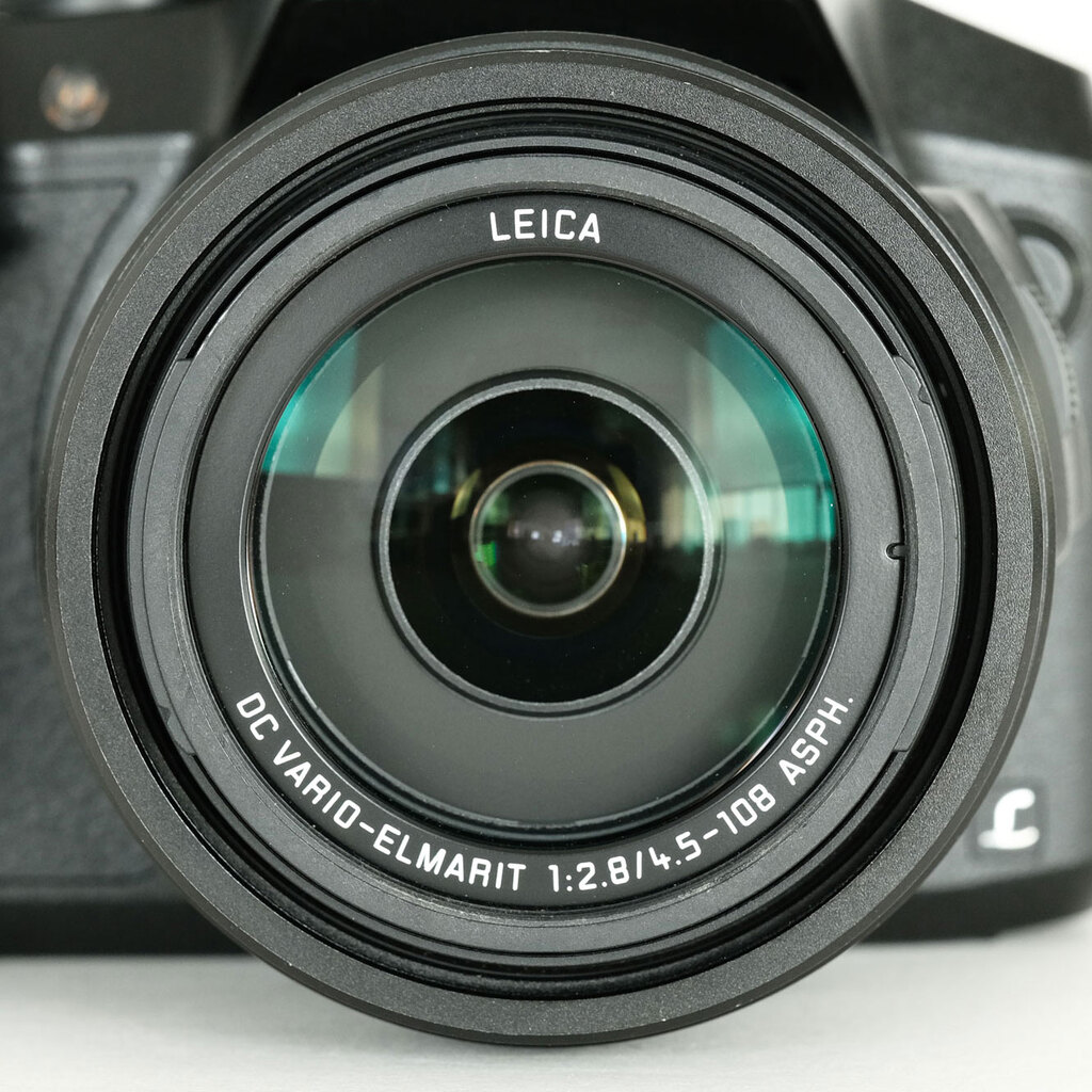 Panasonic LUMIX DMC-FZ300