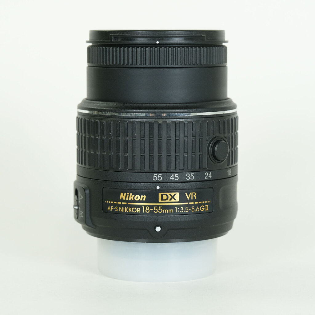 Nikon AF-S DX NIKKOR 18-55mm f3.5-5.6G VR II