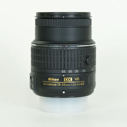 Nikon AF-S DX NIKKOR 18-55mm f3.5-5.6G VR II
