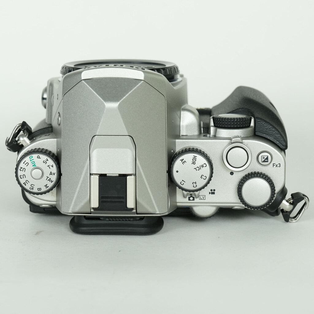 PENTAX KP ボディ シルバーの出品 | ONE SCENE（ワンシーン）
