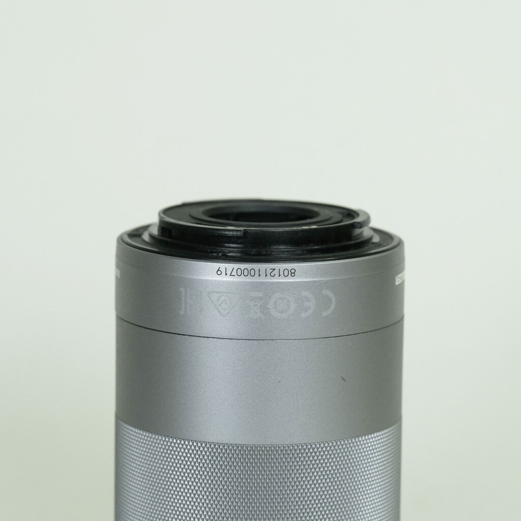 Canon EF-M55-200mm F4.5-6.3 IS STM シルバー Canon EF-M55-200mm F4.5-6.3 IS STM シルバー