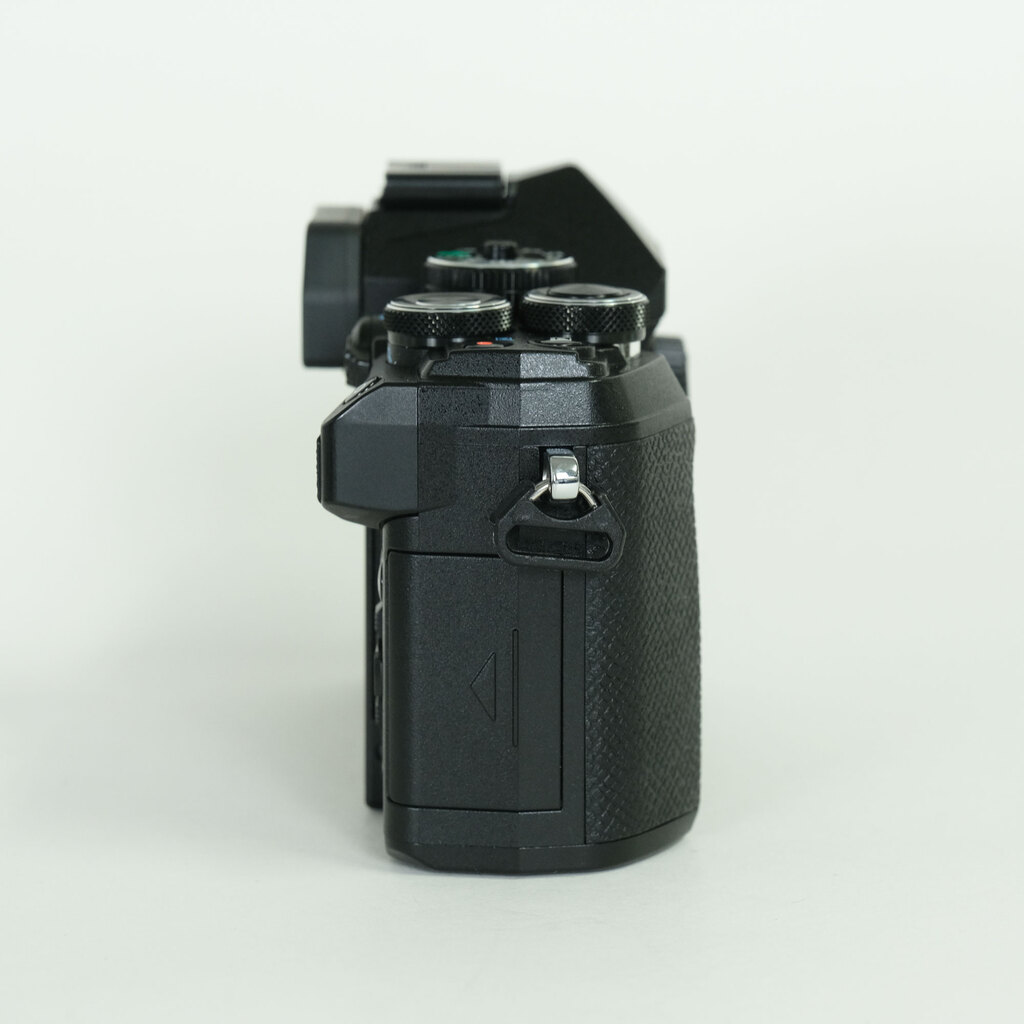 OM SYSTEM OM-5