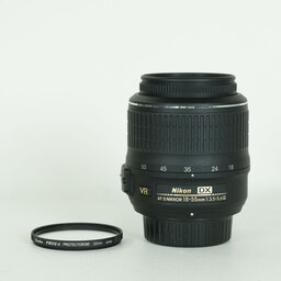 Nikon AF-S DX NIKKOR 18-55mm F3.5-5.6 G VR Nikon AF-S DX NIKKOR 18-55mm F3.5-5.6 G VR