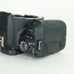 Canon EOS Kiss X9