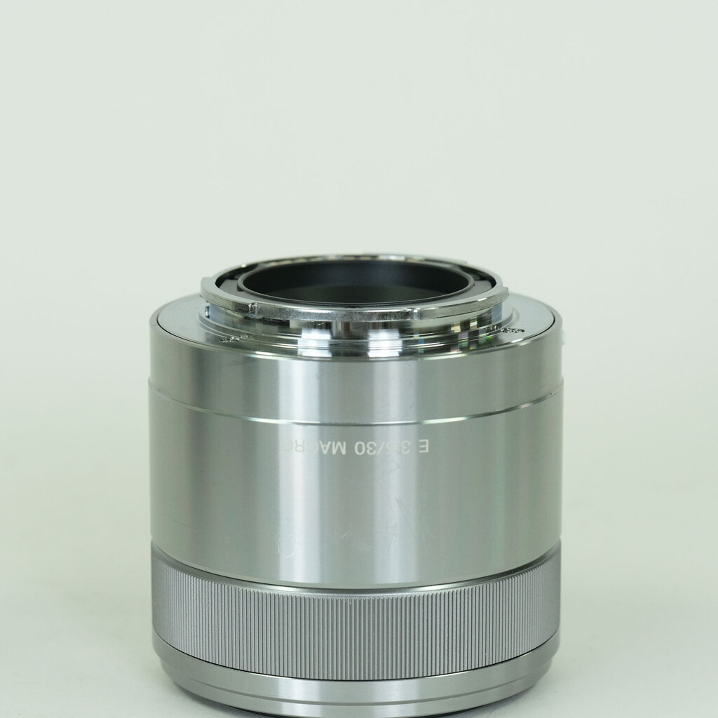 SONY E 30mm F3.5 Macro SEL30M35