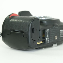 Nikon D300 ボディ