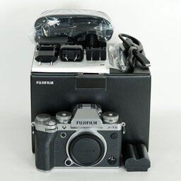 FUJIFILM X-T5 FUJIFILM X-T5