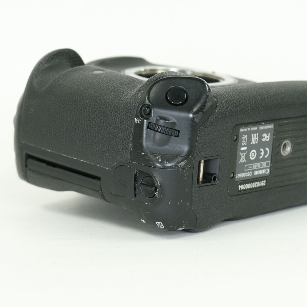 Canon EOS-1D X Mark II