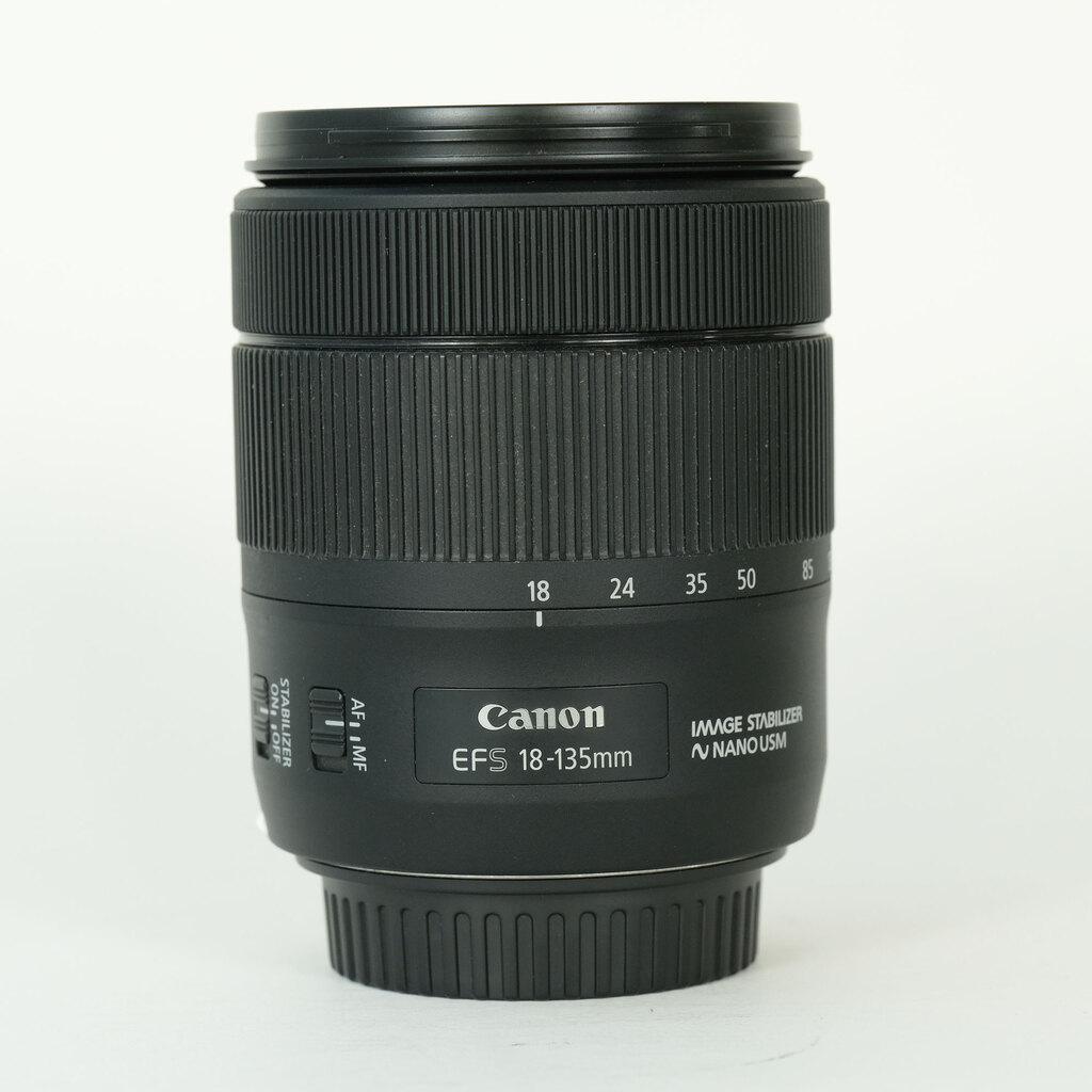 Canon EF-S18-135mm F3.5-5.6 IS USMの出品 | ONE SCENE（ワンシーン）