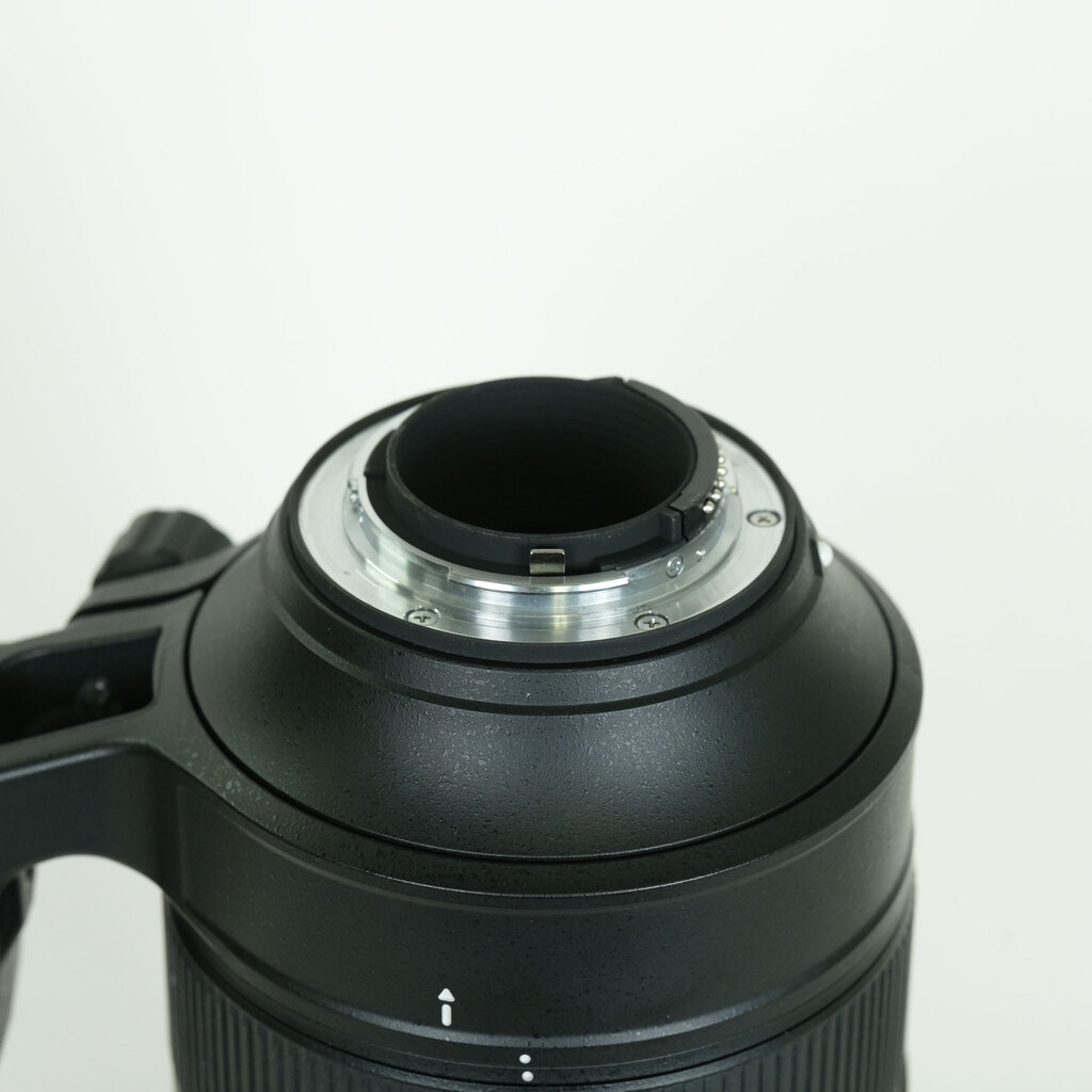 Nikon AF-S NIKKOR 80-400mm f/4.5-5.6G ED VR