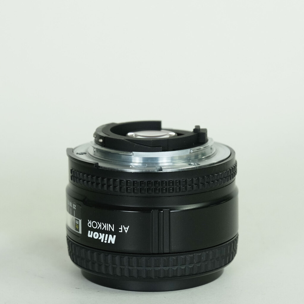 Nikon Ai AF Nikkor 28mm F2.8D