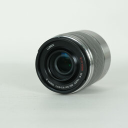 Panasonic LUMIX G VARIO 45-150mm / F4.0-5.6 ASPH. / MEGA O.I.S.