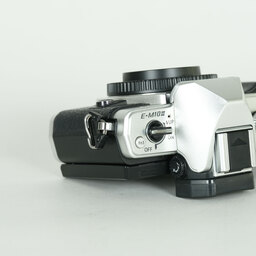 OLYMPUS OM-D E-M10 Mark II