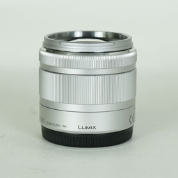 Panasonic LUMIX G VARIO 35-100mm / F4.0-5.6 ASPH. / MEGA O.I.S.