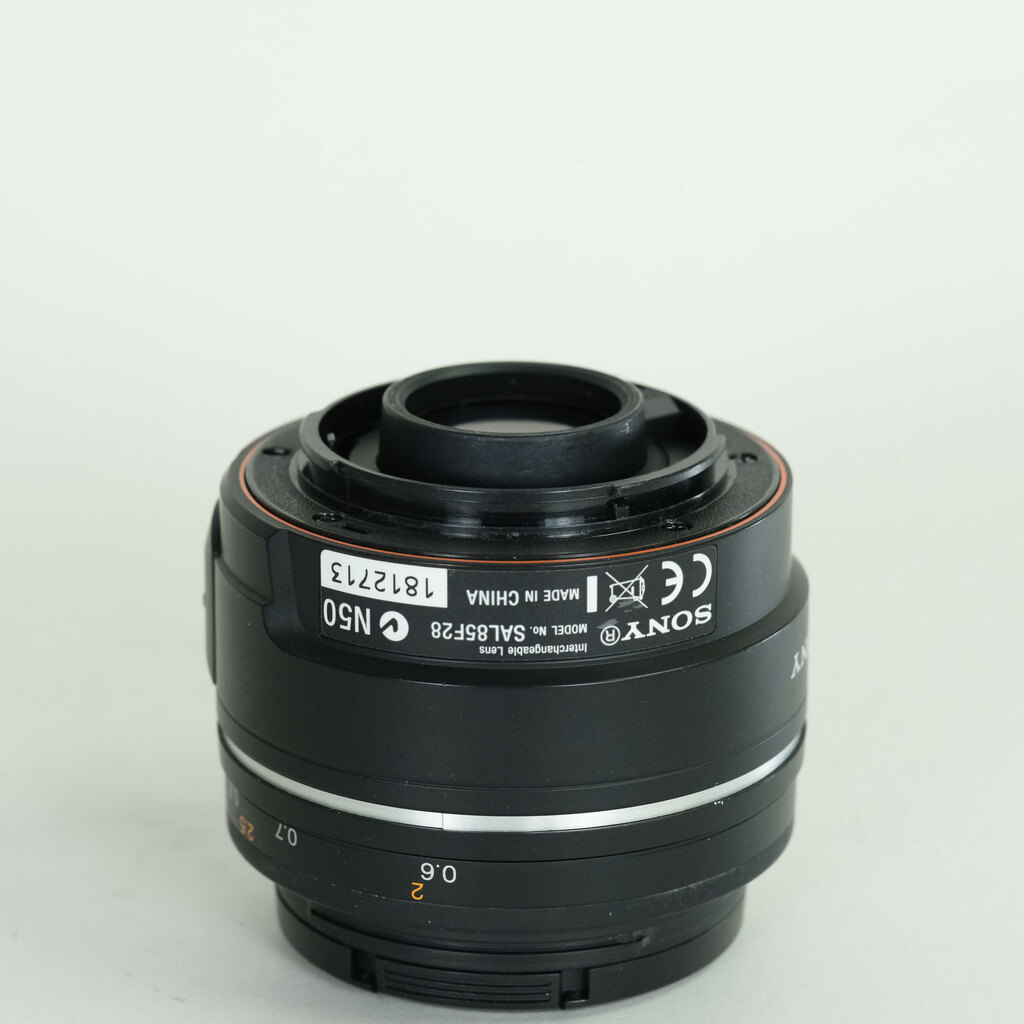 SONY 85mm F2.8 SAM SAL85F28