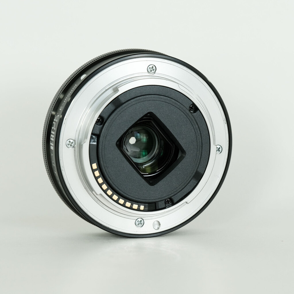 SONY E 20mm F2.8 SEL20F28