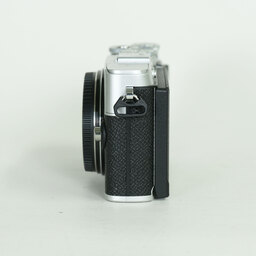 OLYMPUS PEN E-P7