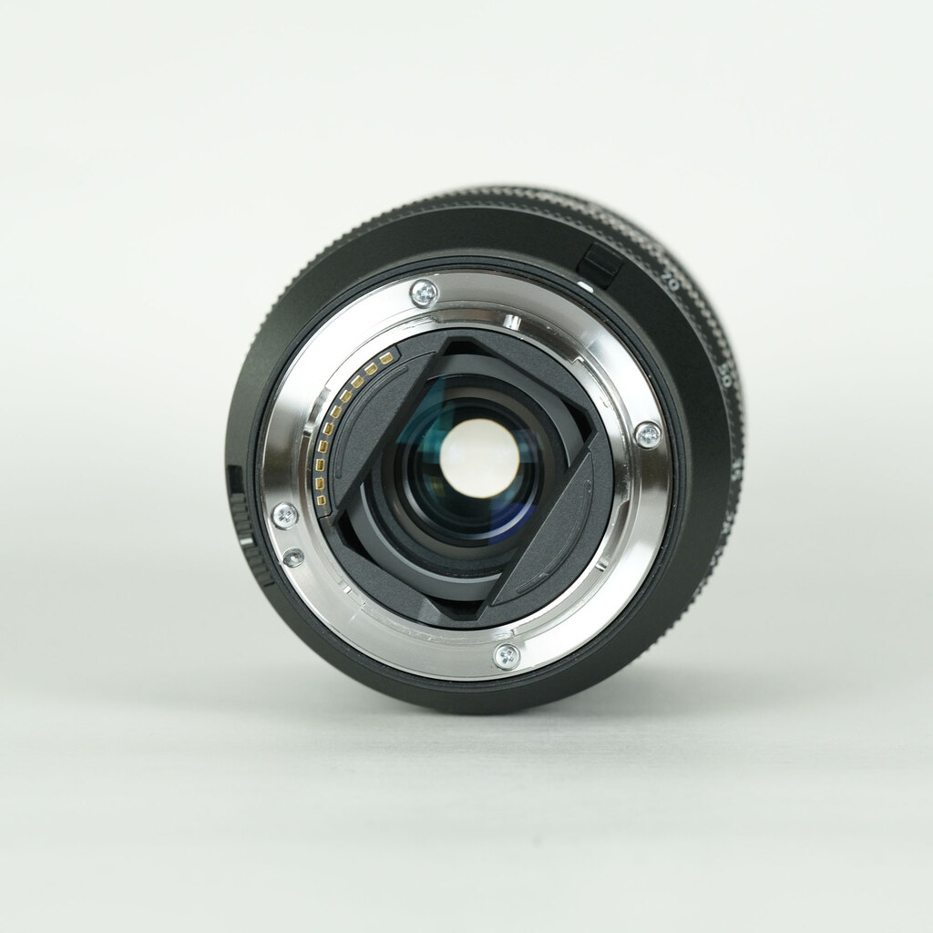 SONY FE 20-70mm F4 G SEL2070Gの出品 | ONE SCENE（ワンシーン）