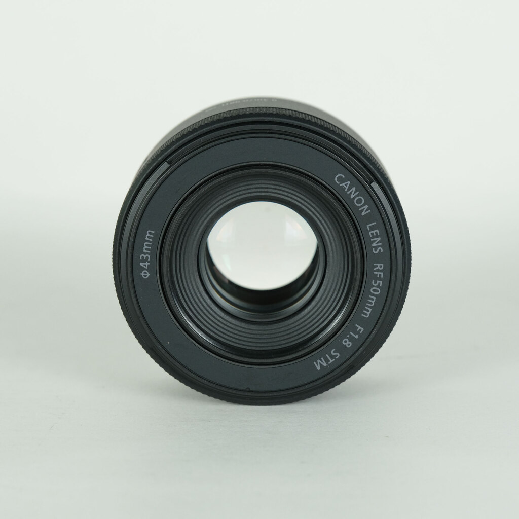 Canon RF50mm F1.8 STM Canon RF50mm F1.8 STM