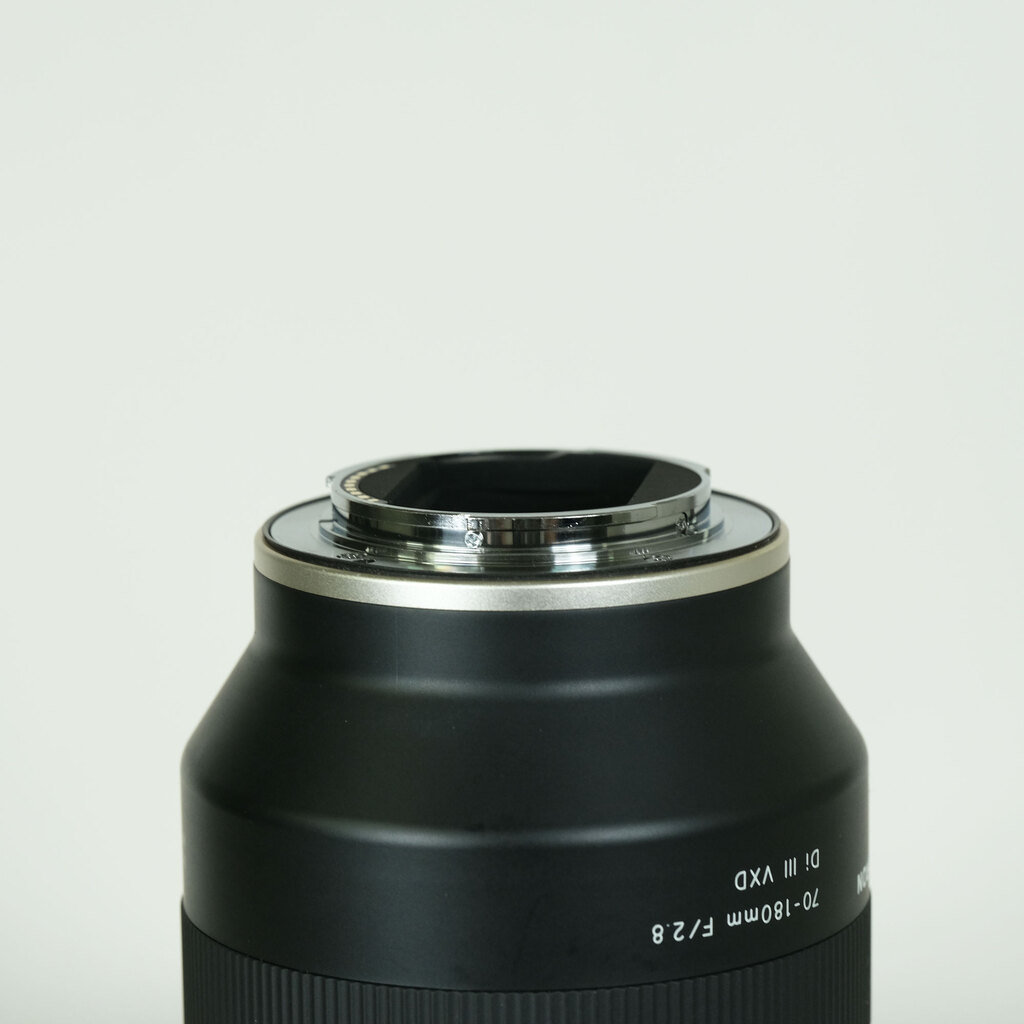 TAMRON 70-180mm F/2.8 Di III VXD (Model A056) [ ソニーE用 ]