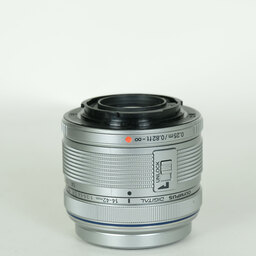 OLYMPUS M.ZUIKO DIGITAL 14-42mm F3.5-5.6IIR シルバー