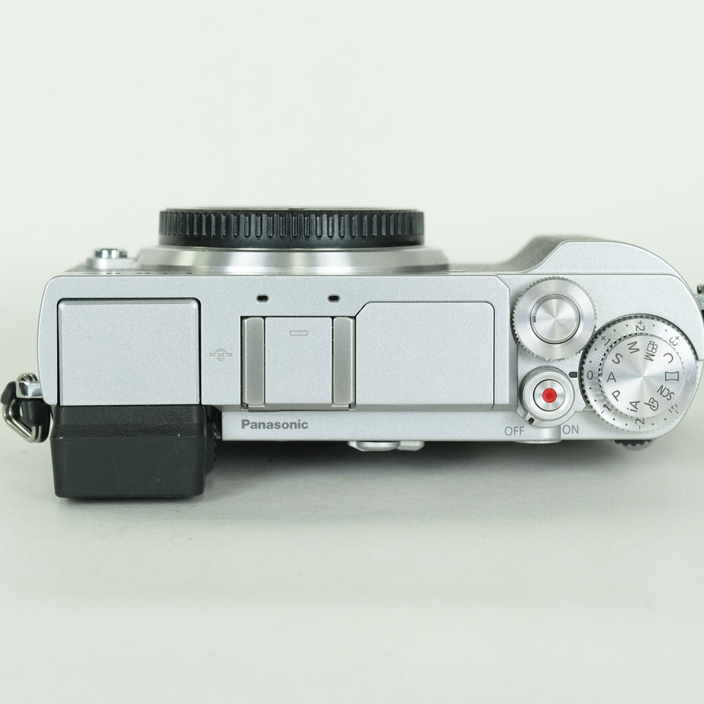 Panasonic LUMIX DC-GX7MK3 シルバー