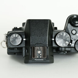 Panasonic LUMIX DMC-G8