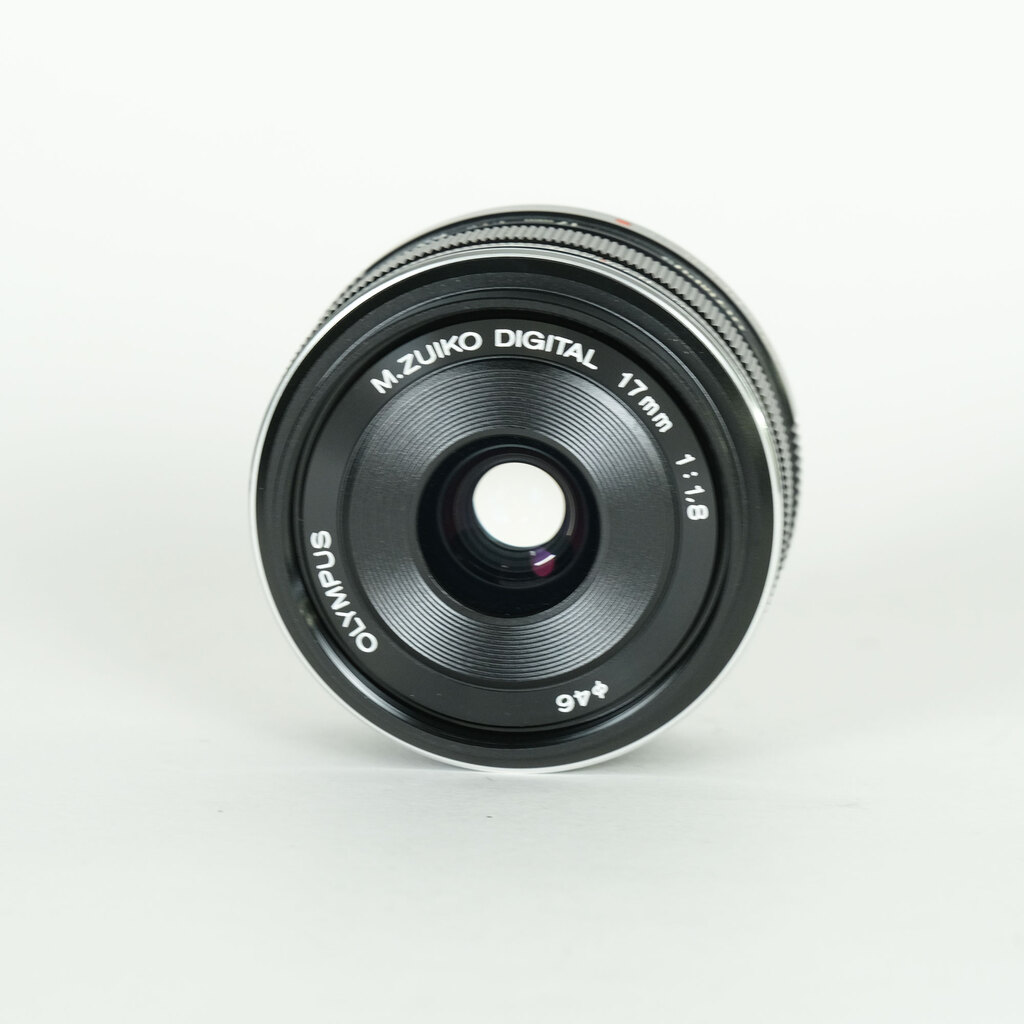 OLYMPUS M.ZUIKO DIGITAL 17mm F1.8 OLYMPUS M.ZUIKO DIGITAL 17mm F1.8