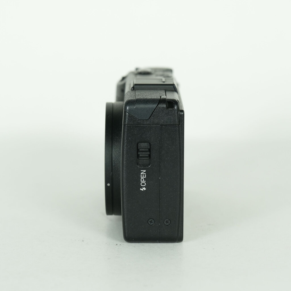 RICOH GR DIGITAL IIIの出品 | ONE SCENE（ワンシーン）