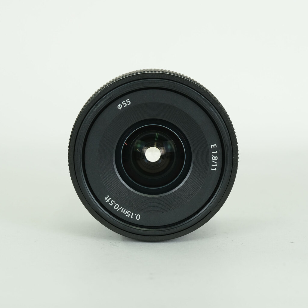SONY E 11mm F1.8 SEL11F18