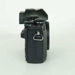 OLYMPUS OM-D E-M10 Mark II