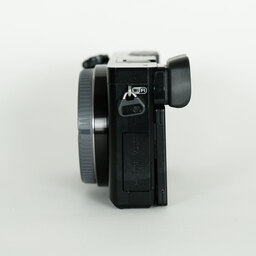 SONY α6000（ILCE-6000）