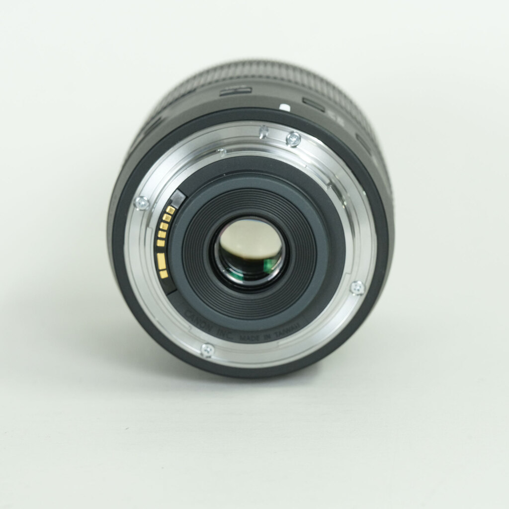 Canon EF-S18-135mm F3.5-5.6 IS USM