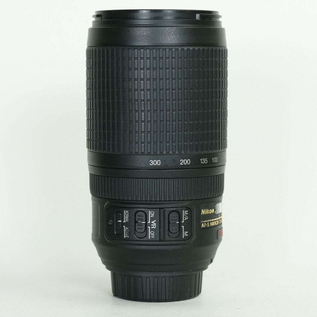 Nikon AF-S VR Zoom-Nikkor 70-300mm F4.5-5.6G IF-ED