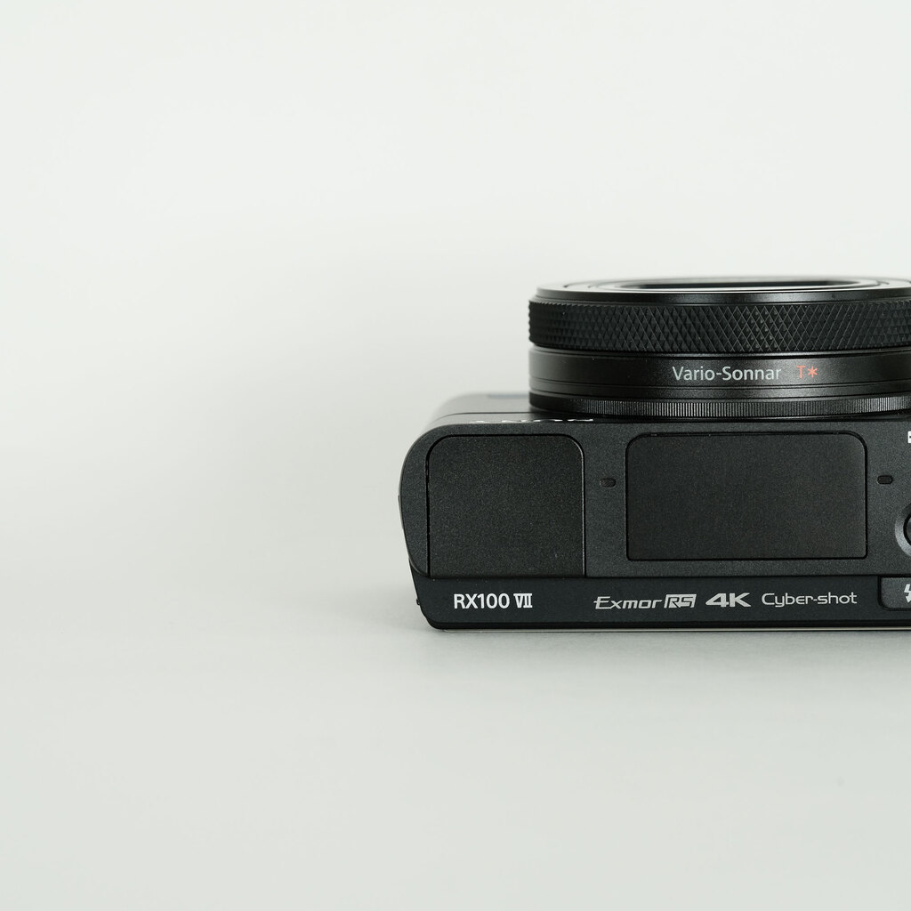 SONY Cyber-shot DSC-RX100M7G シューティンググリップキット