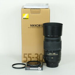 Nikon AF-S DX NIKKOR 55-300mm F4.5-5.6G ED VR Nikon AF-S DX NIKKOR 55-300mm F4.5-5.6G ED VR