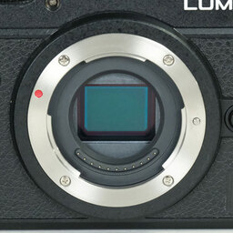 Panasonic LUMIX DMC-GX8 ボディ ブラック