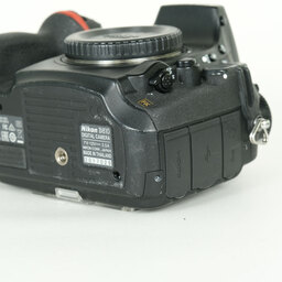 Nikon D810