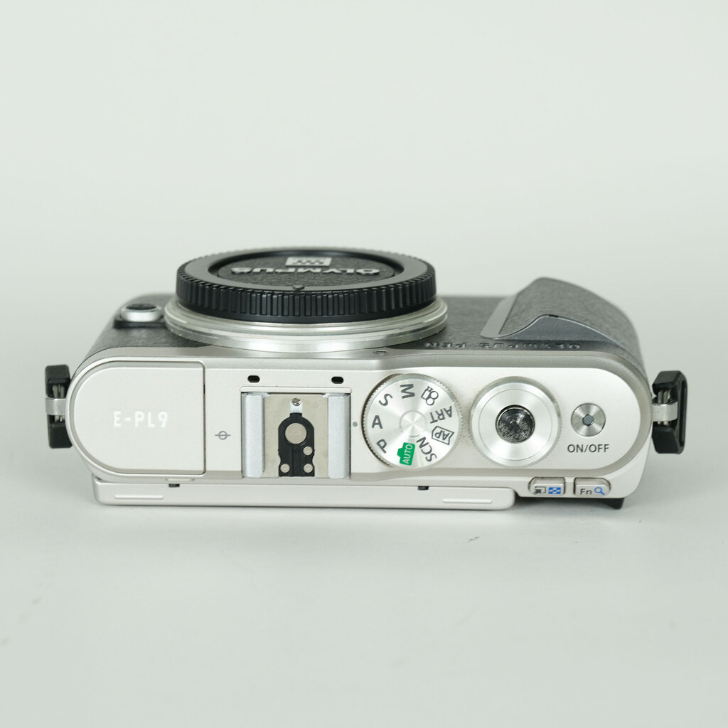 OLYMPUS PEN E-PL9の出品 | ONE SCENE（ワンシーン）