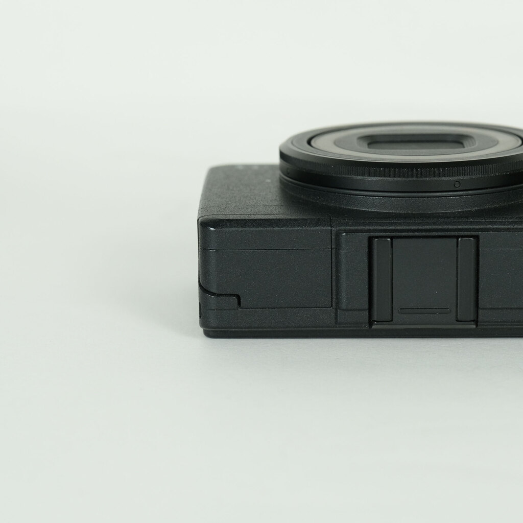 RICOH GR IIの出品 | ONE SCENE（ワンシーン）