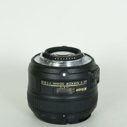 Nikon AF-S NIKKOR 50mm f/1.8G Nikon AF-S NIKKOR 50mm f/1.8G