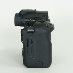 Canon EOS R50