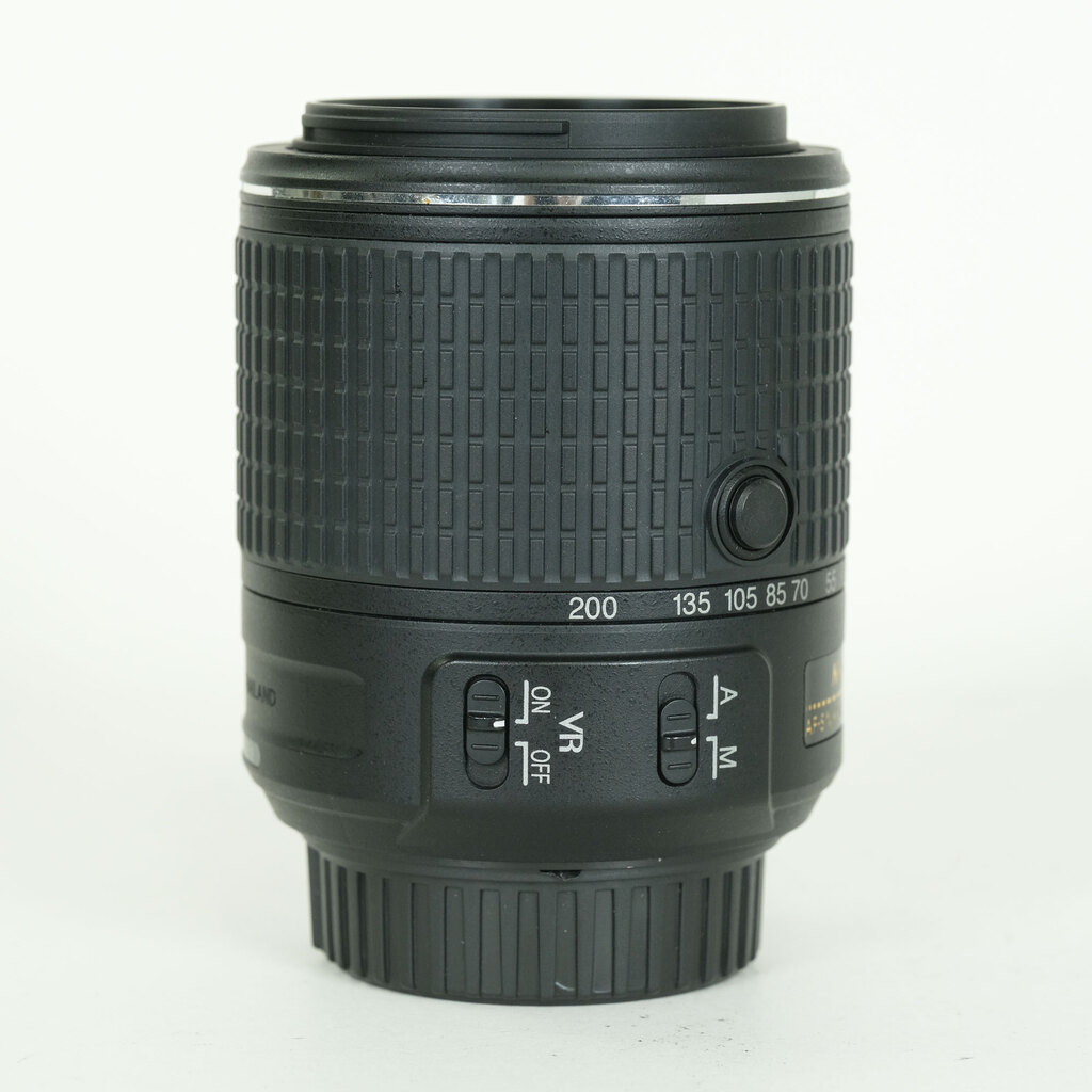 Nikon AF-S DX NIKKOR 55-200mm F4-5.6G ED VR II Nikon AF-S DX NIKKOR 55-200mm F4-5.6G ED VR II