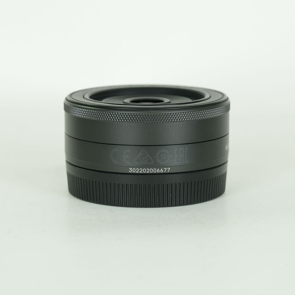 Canon EF-M22mm F2 STM