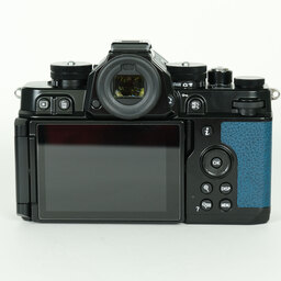 Nikon Z f プレミアムエクステリア張替済み